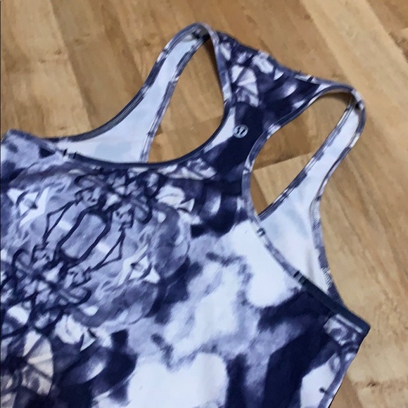 Lululemon ink blot tank sz 8 purple tie dye - Picture 7 of 7